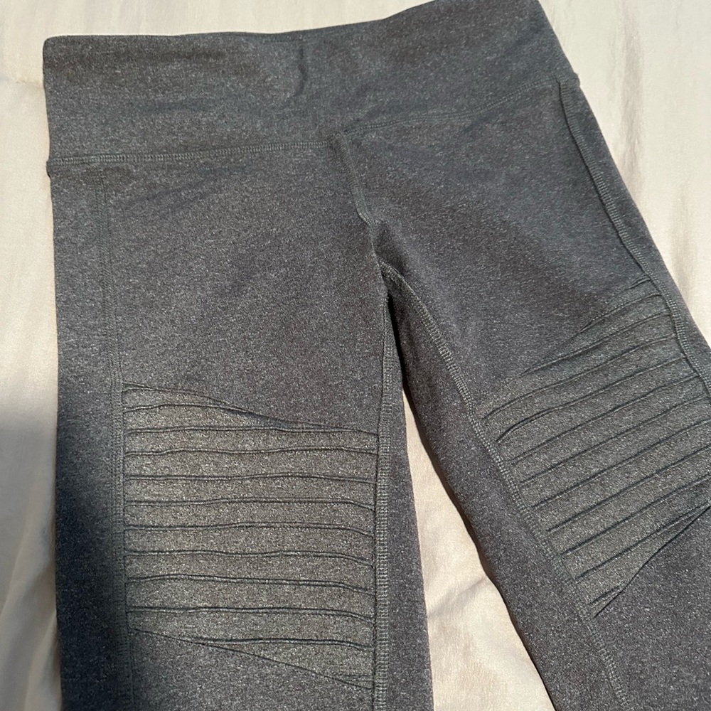 ALO Moto Leggings for Women Small Dark Gray - Picture 5 of 8